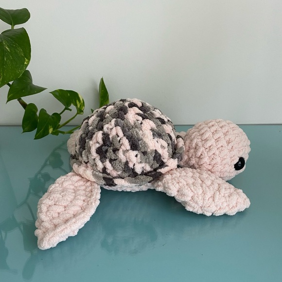 SOLD/Sea Turtle Handmade/Amigurumi - Picture 2 of 4